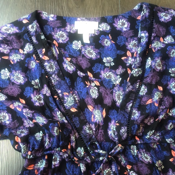 Jessica Simpson Nursing Butterfly Dress Size Medium - Picture 2 of 5